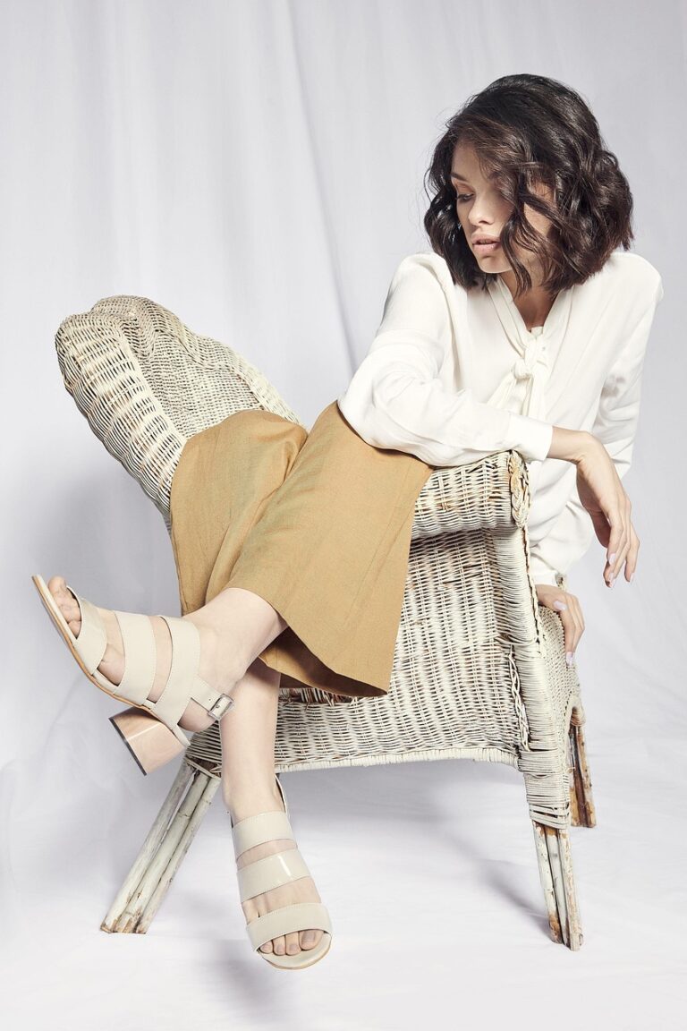 fashion, shoes, calzado, moda, woman, lifestyle, casual, leather, nature, model, female, girl, style, young, summer, hairstyle